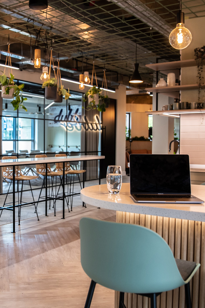 Commercial refurbishment and office fit out in Reading, Thames Valley, Oxford and London